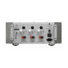 Parasound A 31 három csatornás végerősítő, ezüst színben