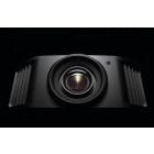 JVC DLA-NZ9B - 8K/4K D-ILA lézer projektor + ajándék HDMI kábel + díjmentes telepítés, kalibrálás (A terméket saját autónkkal szállítjuk a szállítással kapcsolatos sérülések elkerülése érdekében)